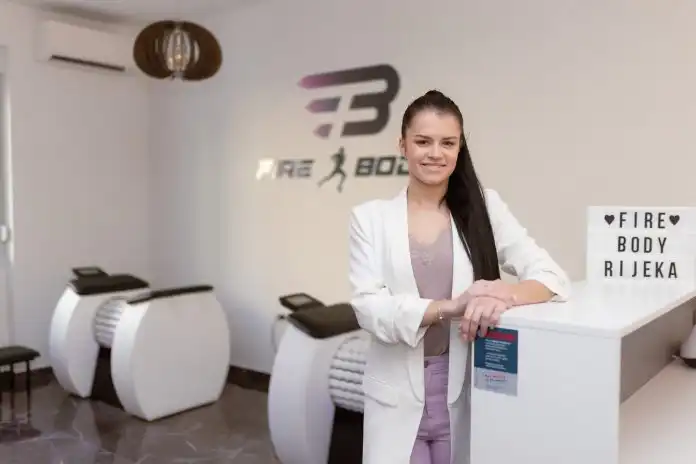 STILUETA TALK SERIJAL: Ema Obrovac, Fire Body Rijeka STILUETA TALK SERIJAL: Ema Obrovac, Fire Body Rijeka