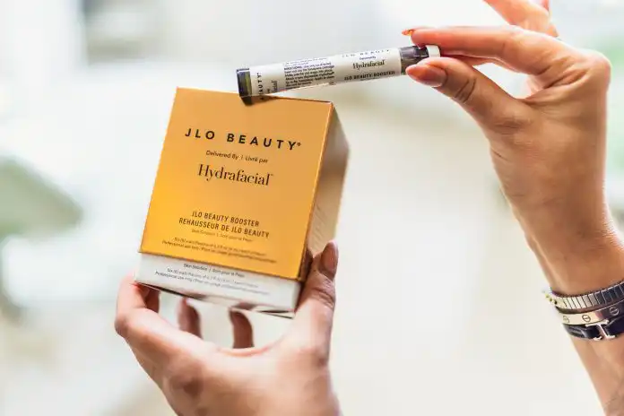 Dr. Vivian Jurković nam je dala preporuke jesenskih tretmana, naravno sve počinje HydraFacial tretmanom. Dr. Vivian Jurković nam je dala preporuke jesenskih tretmana, naravno sve počinje HydraFacial tretmanom.