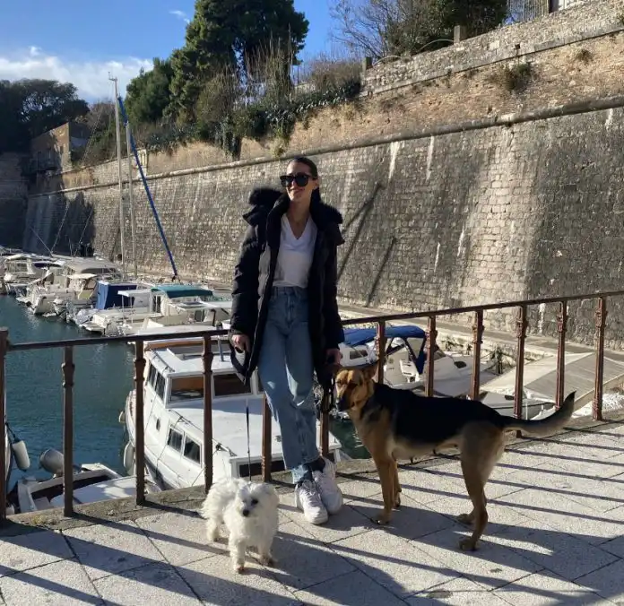 Dogloveri: Ivana Balić, Bella i Dona Dogloveri: Ivana Balić, Bella i Dona