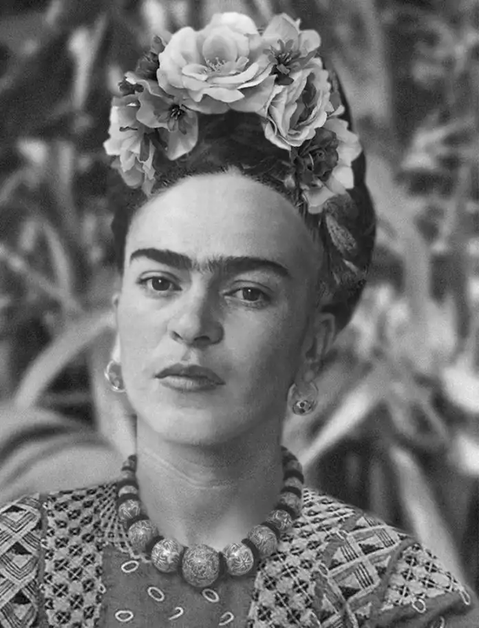 WOW! Yalea ima kolekciju naočala inspiriranu životom Fride Kahlo! WOW! Yalea ima kolekciju naočala inspiriranu životom Fride Kahlo!