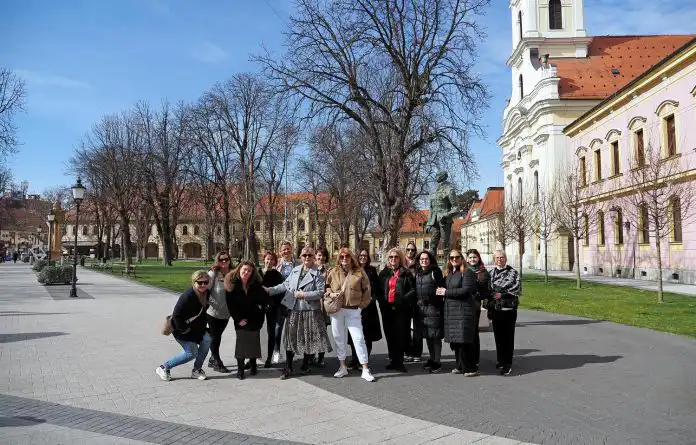 Vinkovce i Županju istražile žene! Evo kako je izgledao vikend za pamćenje! Vinkovce i Županju istražile žene! Evo kako je izgledao vikend za pamćenje!