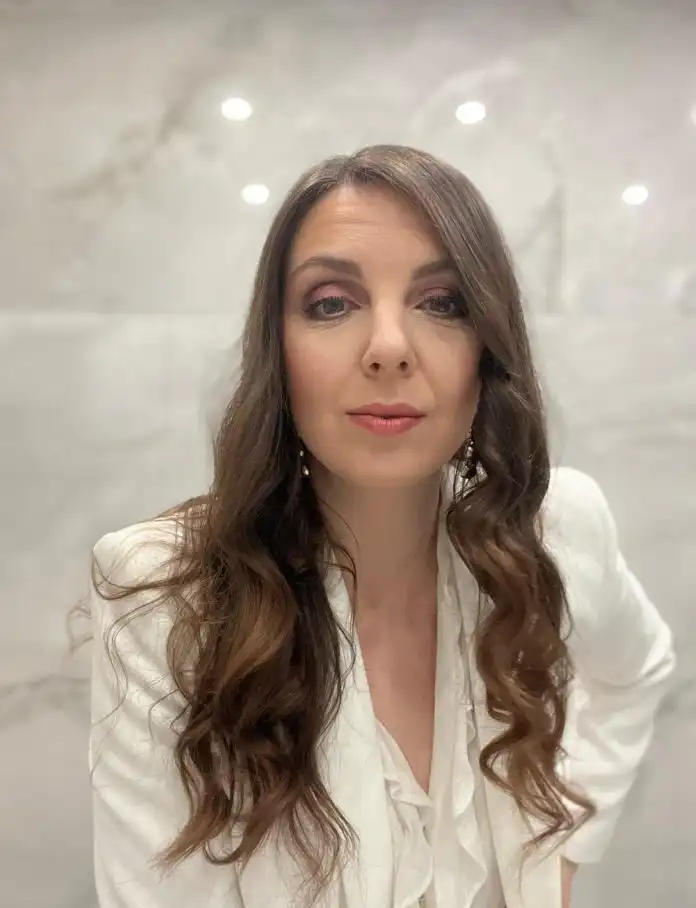 Stilueta beauty talk: Rose Marie Raspor Šturlić otkriva omiljene skincare proizvode i parfeme Stilueta beauty talk: Rose Marie Raspor Šturlić otkriva omiljene skincare proizvode i parfeme