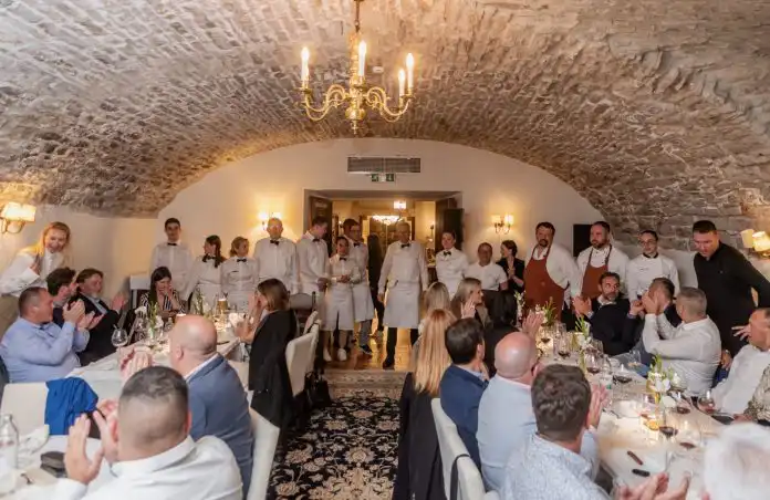 Otvaranje sezone na Martinis Marchi posjedu je uvijek vrhunsko eno-gastro iskustvo Otvaranje sezone na Martinis Marchi posjedu je uvijek vrhunsko eno-gastro iskustvo