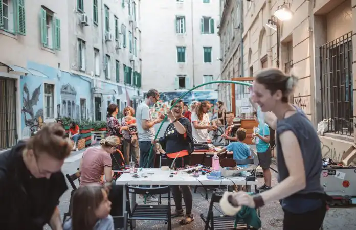 Sajam 3N: ‘Napusti normalne naprave’ ovog petka i subote u Filodrammatici, Radio Roži, Dječjoj kući, Lansirnoj rampi Torpedo i Klubu Manual Sajam 3N: ‘Napusti normalne naprave’ ovog petka i subote u Filodrammatici, Radio Roži, Dječjoj kući, Lansirnoj rampi Torpedo i Klubu Manual