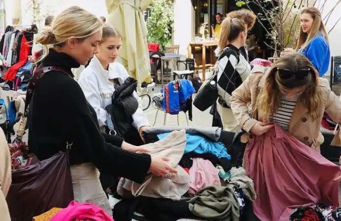 Pridružite se humanitarnom buvljaku ”Ormar ljubavi” koji organiziraju riječki studenti Pridružite se humanitarnom buvljaku ”Ormar ljubavi” koji organiziraju riječki studenti