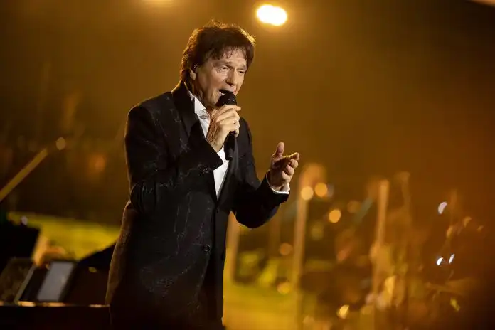 Zdravko Čolić najavio koncert u Rijeci! Jeste već kupili karte? Zdravko Čolić najavio koncert u Rijeci! Jeste već kupili karte?