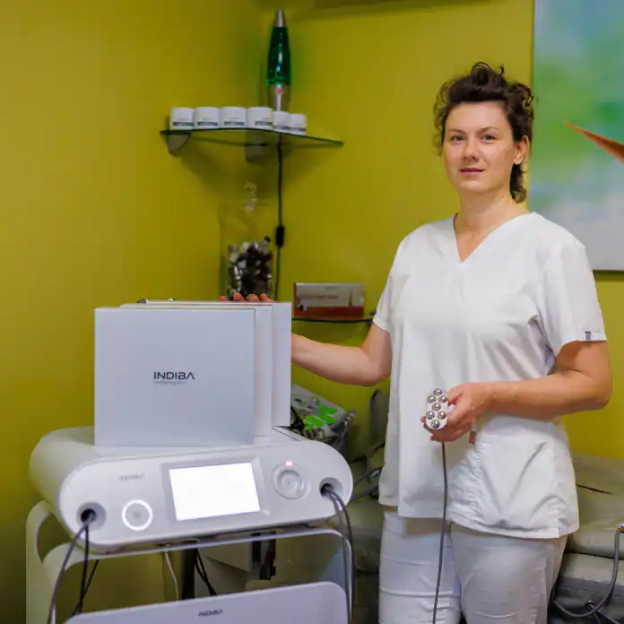 Popularna INDIBA stigla je u Novi Vinodolski. Studio Moni Beauty Centar ima uređaj, kozmetiku i sve nastavke. Popularna INDIBA stigla je u Novi Vinodolski. Studio Moni Beauty Centar ima uređaj, kozmetiku i sve nastavke.