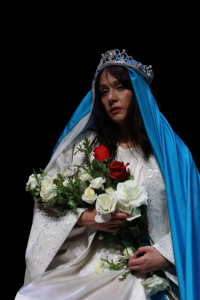 Nakon 26 godina, u režiji Senke Bulić, u riječki „Zajc“ vraća se Marinkovićeva „Glorija“ Nakon 26 godina, u režiji Senke Bulić, u riječki „Zajc“ vraća se Marinkovićeva „Glorija“