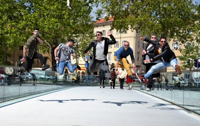 KOKTELSI feat. All Stars – Bura z Učki – nova pjesma koja budi lijepa sjećanja o našem kraju KOKTELSI feat. All Stars – Bura z Učki – nova pjesma koja budi lijepa sjećanja o našem kraju