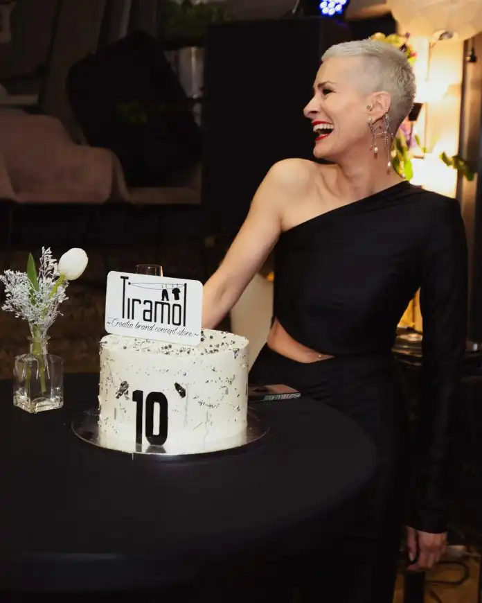 Najpoznatija zadarska modna adresa Tiramol proslavila deset godina rada! Najpoznatija zadarska modna adresa Tiramol proslavila deset godina rada!