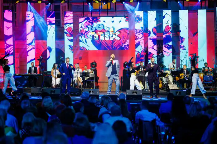 ,,Tri mladića” osvojila Rijeku i MIK 2024! ,,Tri mladića” osvojila Rijeku i MIK 2024!