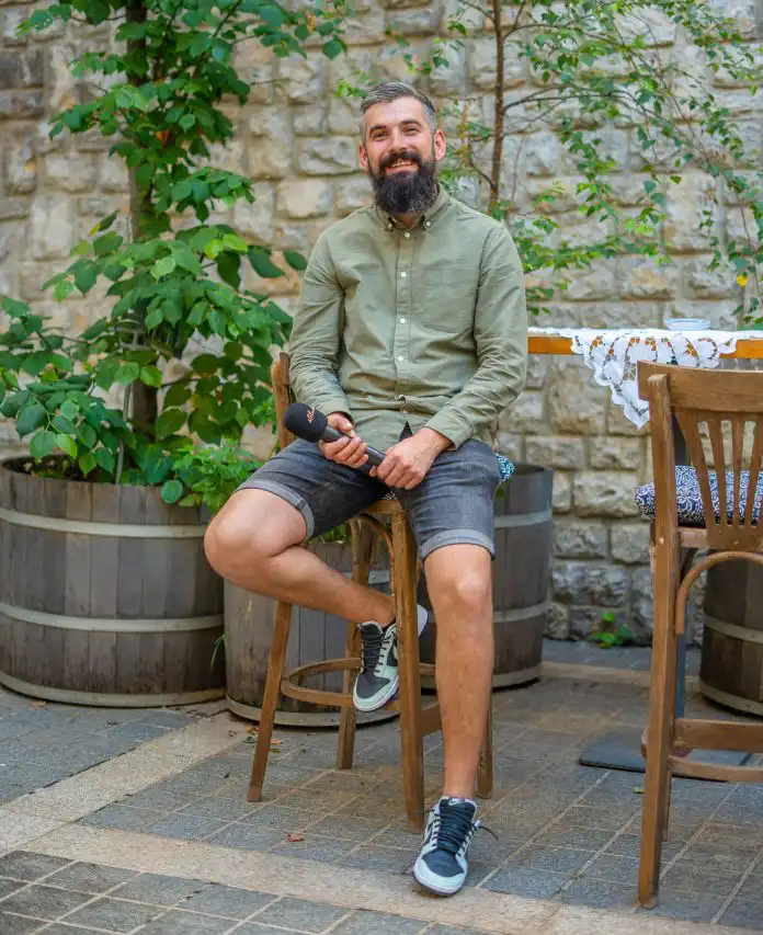 Stilueta Cafe: Zoran Bakić Stilueta Cafe: Zoran Bakić