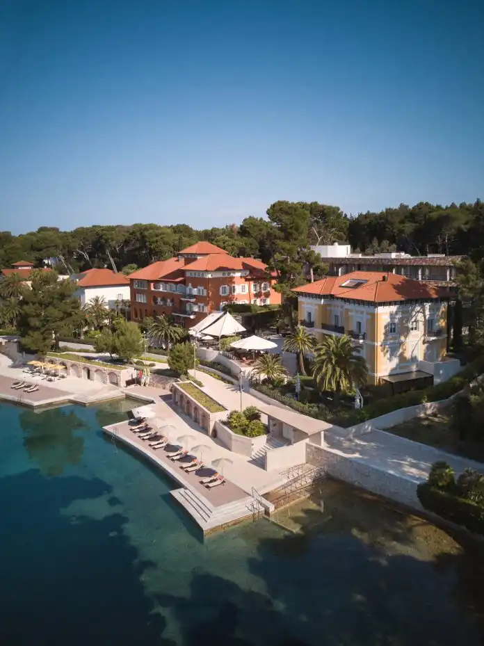 Luksuzni brend nakita Chopard stiže na Lošinj, točnije u Boutique hotel Alhambra Luksuzni brend nakita Chopard stiže na Lošinj, točnije u Boutique hotel Alhambra