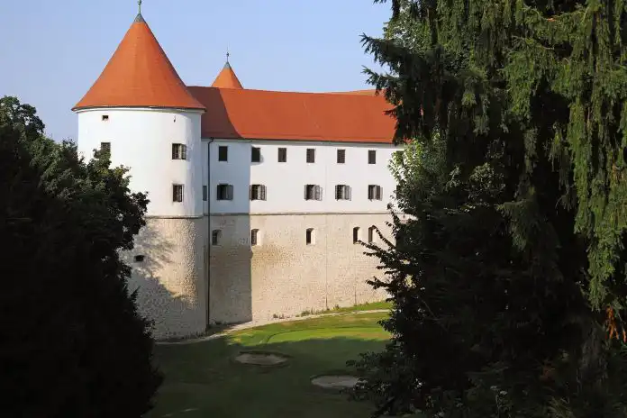 Restoran 1444 nova je eno-gastro adresa u dvorcu Mokrice! Restoran 1444 nova je eno-gastro adresa u dvorcu Mokrice!