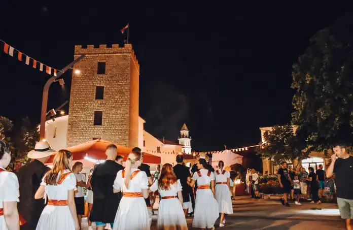 Danas počinje jubilarno izdanje Ružice Vinodola! Vidimo se u Novom Vinodolskom! Danas počinje jubilarno izdanje Ružice Vinodola! Vidimo se u Novom Vinodolskom!