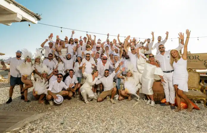 White party za pamćenje D’or beach cluba, Destilerije Aura i dizajnera Borisa Ružića White party za pamćenje D’or beach cluba, Destilerije Aura i dizajnera Borisa Ružića
