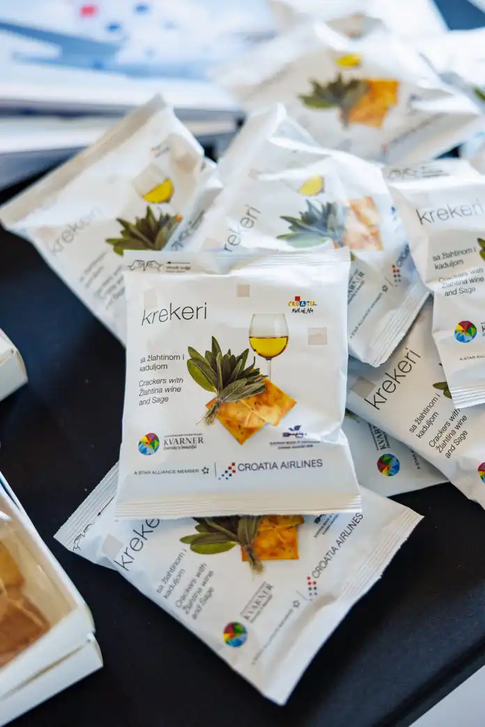 Odlično promišljena suradnja – Okusi Kvarnera u zrakoplovima Croatia Airlinesa Odlično promišljena suradnja – Okusi Kvarnera u zrakoplovima Croatia Airlinesa