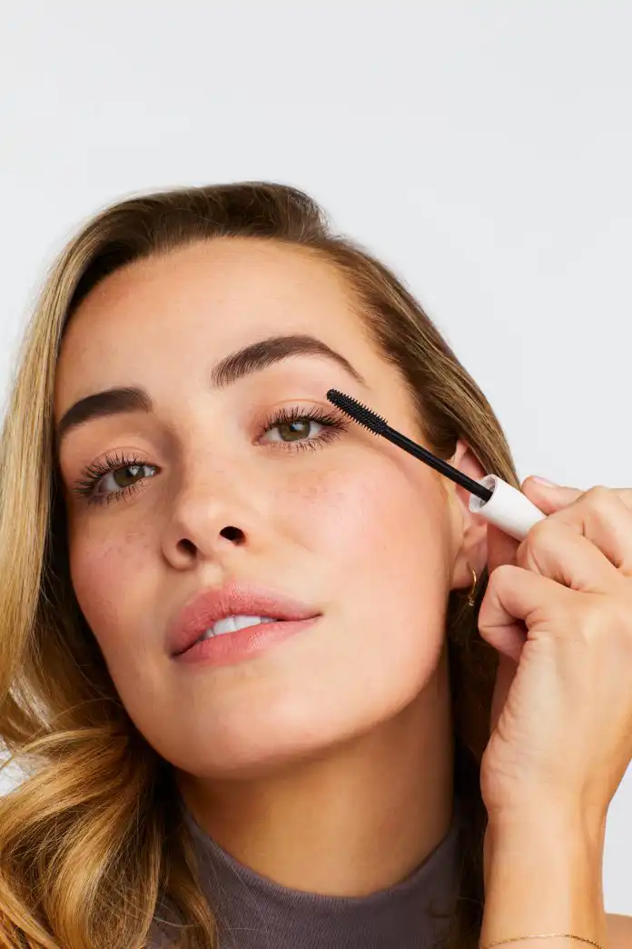 Ako postoji neka maskara koju želimo to je Jane Iredale Lash Fixation Length & Definition Tubing. Ako postoji neka maskara koju želimo to je Jane Iredale Lash Fixation Length & Definition Tubing.