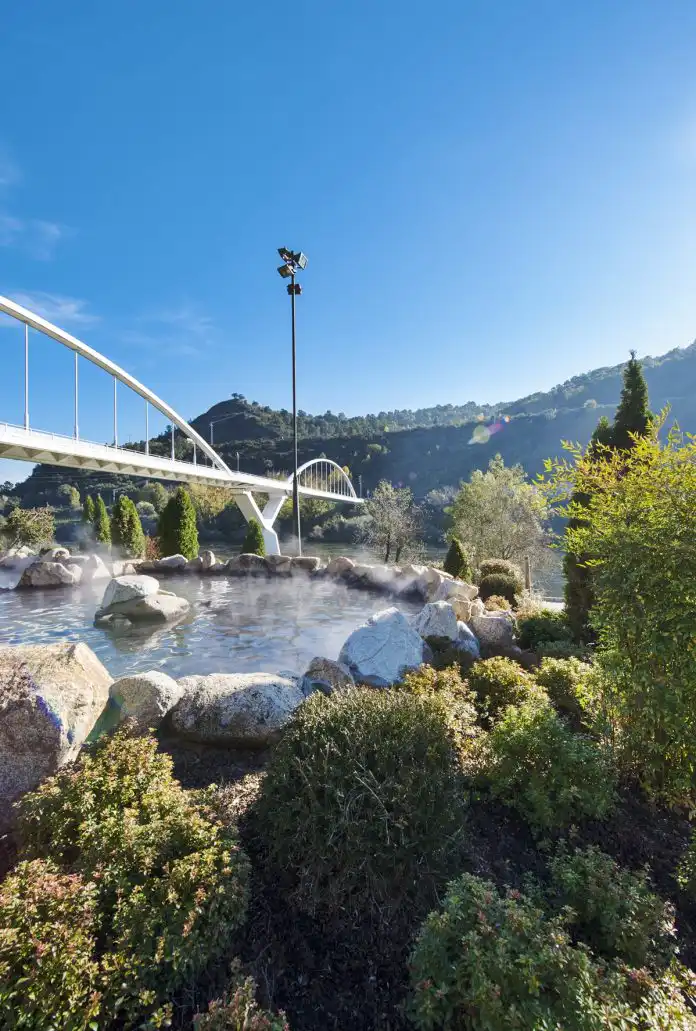 U španjolskom Gradu zlatnih voda nalazi se čak 5 toplica na otvorenom. Neke od njih su besplatne! U španjolskom Gradu zlatnih voda nalazi se čak 5 toplica na otvorenom. Neke od njih su besplatne!