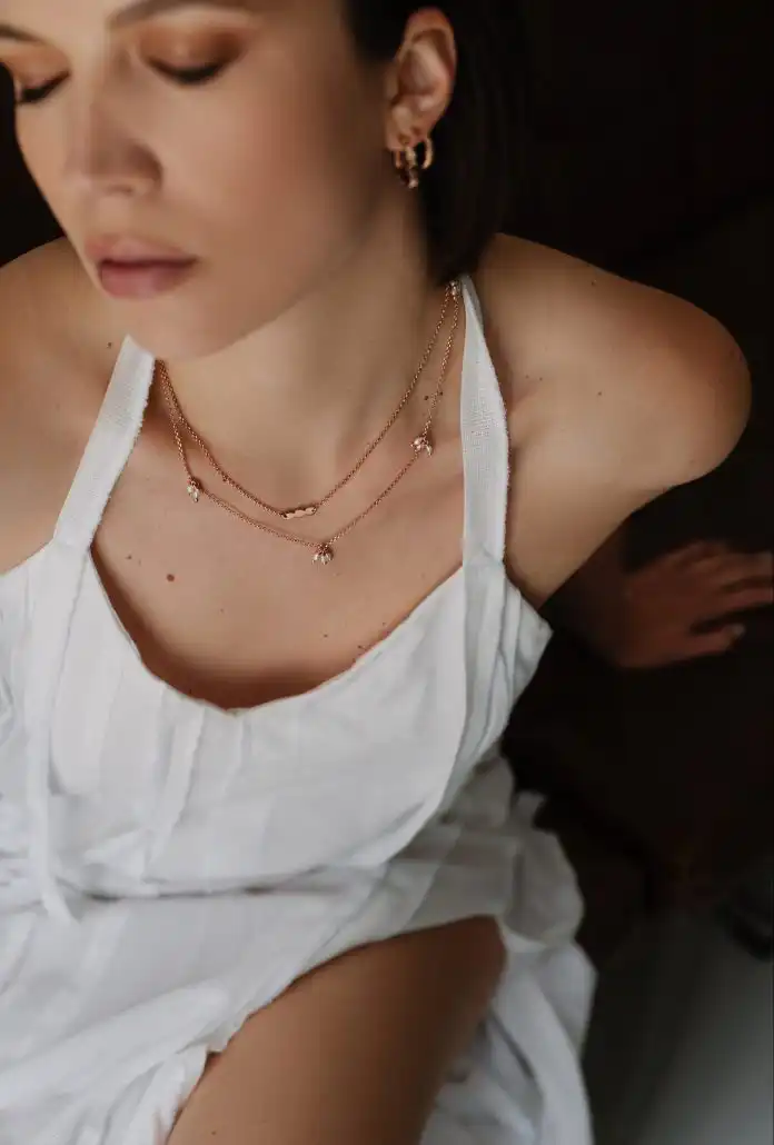 Nova kolekcija nakita Ive Viljevac Toš: hrvatski dizajn u fokus stavlja ženstvenost Nova kolekcija nakita Ive Viljevac Toš: hrvatski dizajn u fokus stavlja ženstvenost