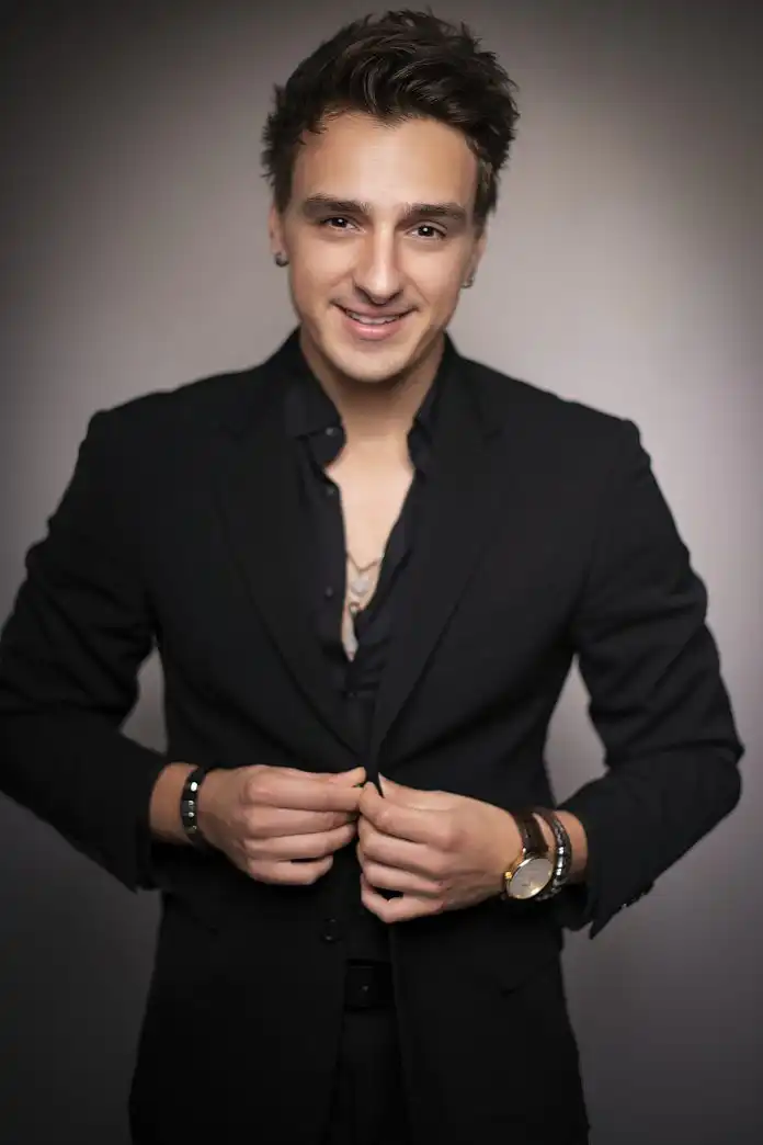 Čista emocija u pjesmi, Adi Šoše priprema koncert u Azura Clubu u Rijeci! Čista emocija u pjesmi, Adi Šoše priprema koncert u Azura Clubu u Rijeci!