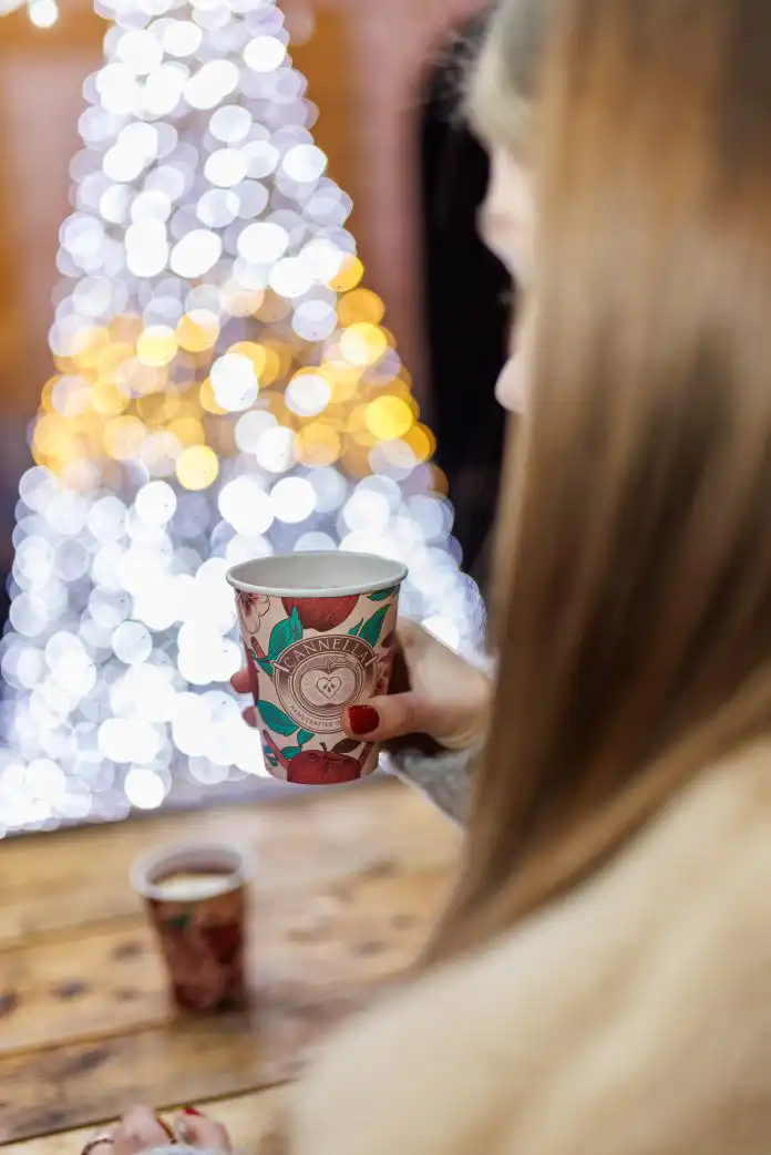 Jedva smo čekali Adventiranje na Rezoluciji! Zabava počinje večeras uz L’Amour band! Jedva smo čekali Adventiranje na Rezoluciji! Zabava počinje večeras uz L’Amour band!