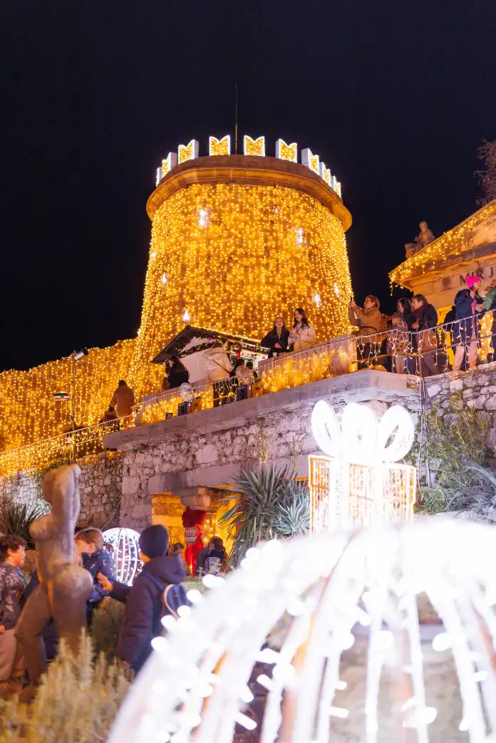 Zima na Gradini grijat će srca Riječana i posjetitelja našeg grada! Trsatski kaštel upalio lampice i ugođaj! Zima na Gradini grijat će srca Riječana i posjetitelja našeg grada! Trsatski kaštel upalio lampice i ugođaj!