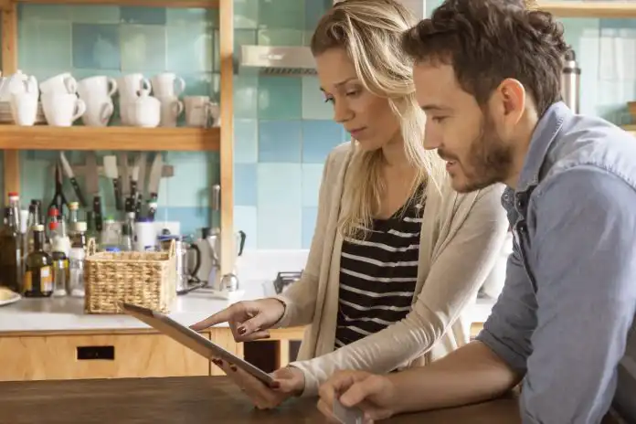 32 mala poduzetnika iz Hrvatske pohađat će jedinstvenu višemjesečnu edukaciju s kojom imaju priliku unaprijediti svoje poslovanje 32 mala poduzetnika iz Hrvatske pohađat će jedinstvenu višemjesečnu edukaciju s kojom imaju priliku unaprijediti svoje poslovanje