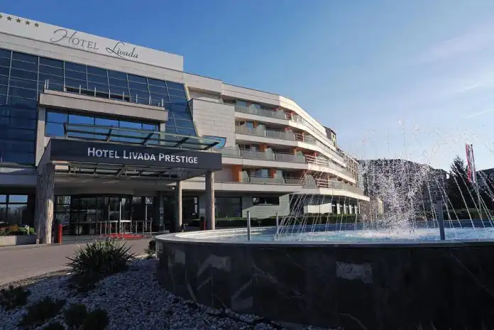 Vikend bijeg u Prekmurje – od kupanja u crnom bazenu, jedinstvenog wellnessa do 3000 koraka za zdravlje organizma Vikend bijeg u Prekmurje – od kupanja u crnom bazenu, jedinstvenog wellnessa do 3000 koraka za zdravlje organizma