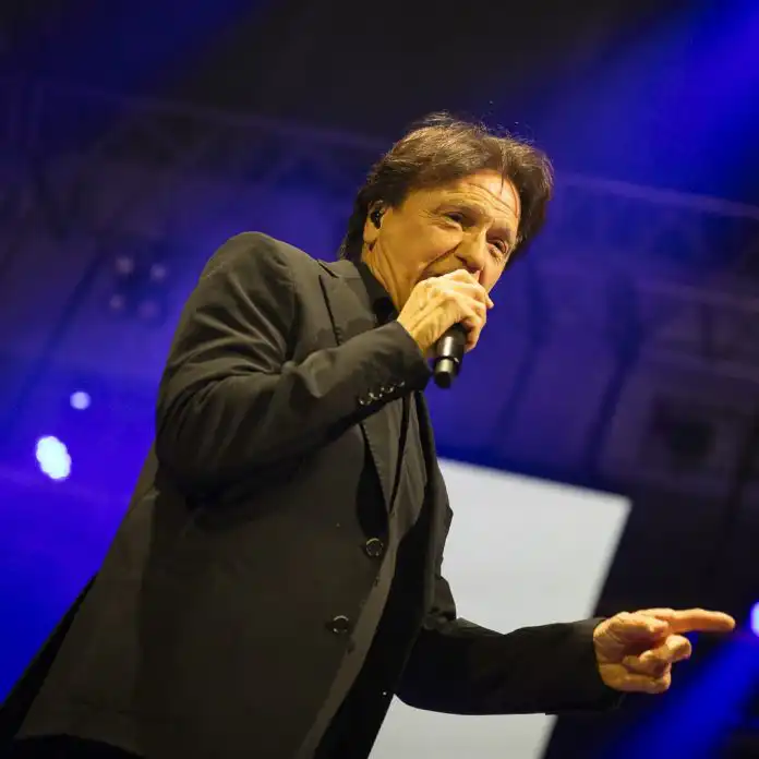 Zdravko Čolić oduševio Riječane na prvom od dva koncerta u Dvorani Mladosti Zdravko Čolić oduševio Riječane na prvom od dva koncerta u Dvorani Mladosti
