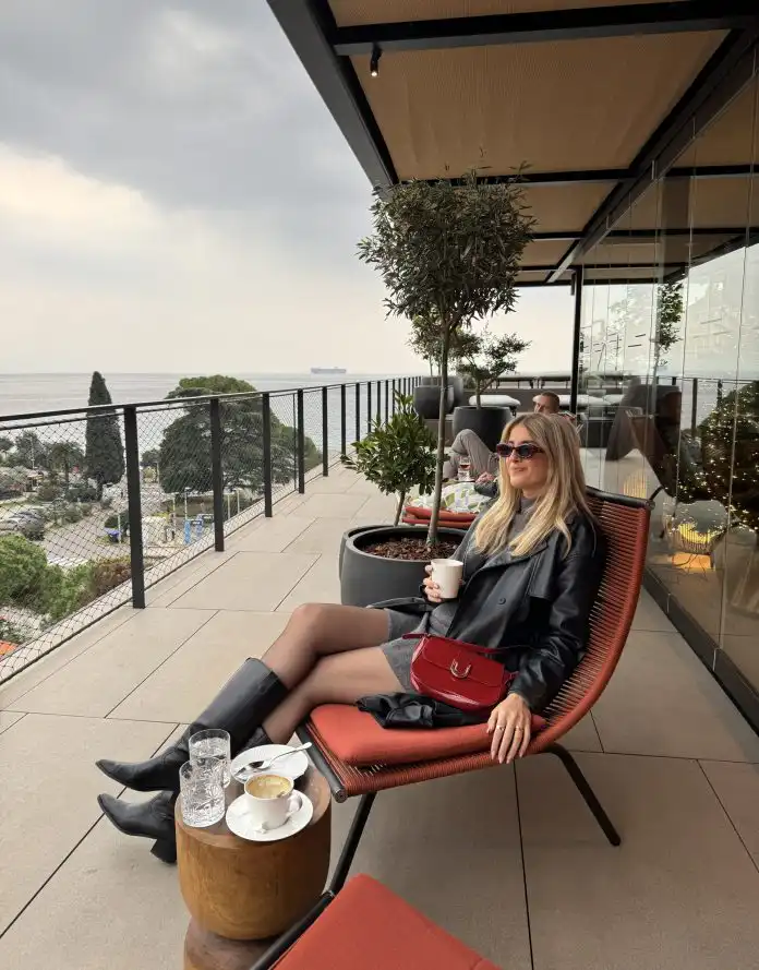 Ivona Madunić otkriva najdraža mjesta u Istri i na Kvarneru te omiljene riječke gastro adrese. Ivona Madunić otkriva najdraža mjesta u Istri i na Kvarneru te omiljene riječke gastro adrese.