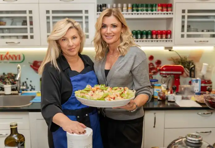 Vanja Horvat i Suzy Josipović Redžepagić: Blagdanski stol slavi prijateljstvo, tradiciju i zdravlje Vanja Horvat i Suzy Josipović Redžepagić: Blagdanski stol slavi prijateljstvo, tradiciju i zdravlje