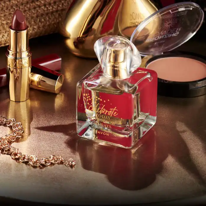 Avon ima idealan parfem za blagdane, a dio od prodaje ide u plemenite svrhe. Avon ima idealan parfem za blagdane, a dio od prodaje ide u plemenite svrhe.
