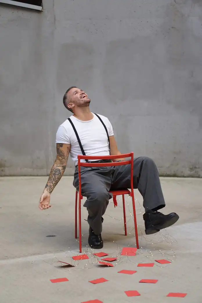 Vjerujte nam, Božićni koncert Damira Kedže u HKD-u na Sušaku ne želite propustiti. Vjerujte nam, Božićni koncert Damira Kedže u HKD-u na Sušaku ne želite propustiti.