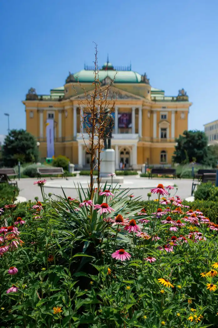 Ove subote Let 3, Urban, Ivanka i Mrle, Marina Perazić i Jonathan u riječkom Zajcu! Ove subote Let 3, Urban, Ivanka i Mrle, Marina Perazić i Jonathan u riječkom Zajcu!