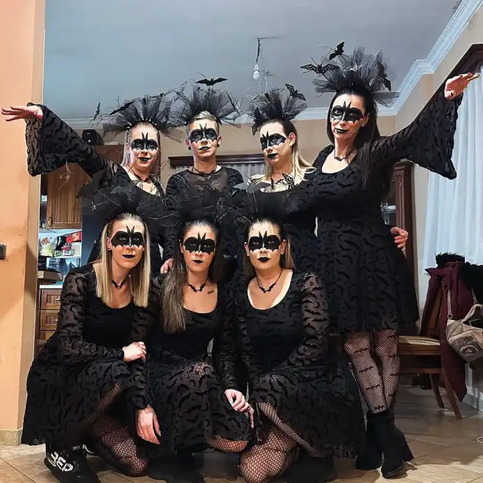 Prijateljice s Grobnika obožavaju maškare, a tek kakve maske rade! Prijateljice s Grobnika obožavaju maškare, a tek kakve maske rade!