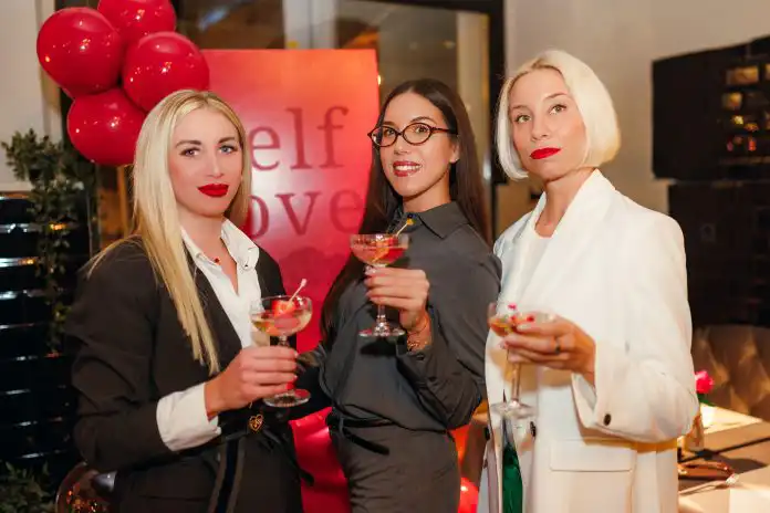 Skupili smo dojmove naših gošći sa Stilueta x Antack Self Love Dinner. Evo što kažu o ljubavi prema sebi. Skupili smo dojmove naših gošći sa Stilueta x Antack Self Love Dinner. Evo što kažu o ljubavi prema sebi.