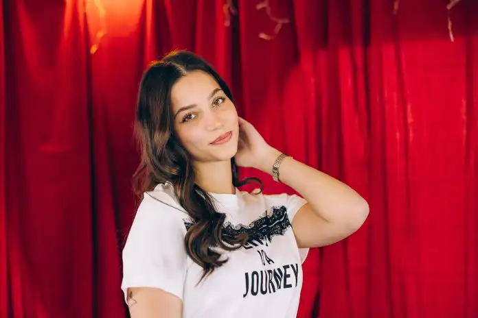 Casual, ali s porukom: Trendovska kombinacija iz ZTC-a Casual, ali s porukom: Trendovska kombinacija iz ZTC-a