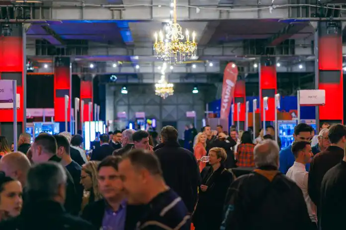 Posjetili smo WineRi, osjetili smo super energiju. Posjetili smo WineRi, osjetili smo super energiju.