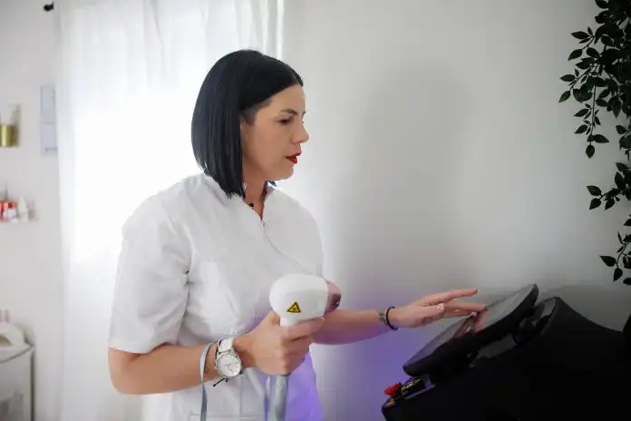 Stilueta u posjeti: Studio V by Vedrana Morić Stilueta u posjeti: Studio V by Vedrana Morić