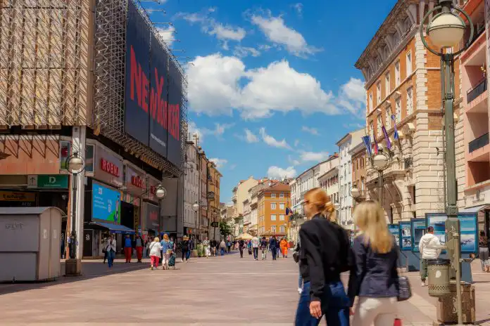 Obrtnički riječki sajam – OBRIS donosi reviju, radionice, gastro događanja u samom centru Rijeke. Obrtnički riječki sajam – OBRIS donosi reviju, radionice, gastro događanja u samom centru Rijeke.