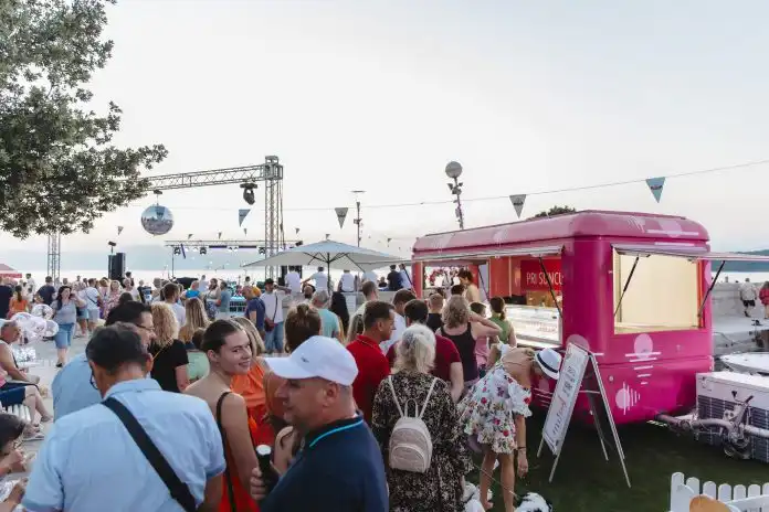 Vijest koju ste trebali: počinje Festival sladoleda u Njivicama Vijest koju ste trebali: počinje Festival sladoleda u Njivicama