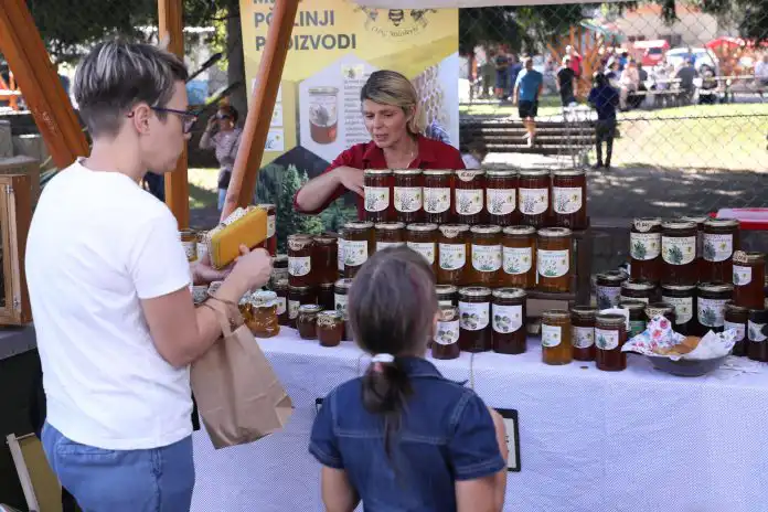 Ove subote se u Liču održava Medun Fest! Iz Rijeke ide Medeni vlak! Ove subote se u Liču održava Medun Fest! Iz Rijeke ide Medeni vlak!