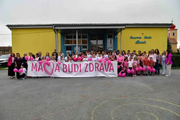 Deveta godina projekta „Mama, budi zdrava!“ okuplja rekordan broj mališana u apelu koja spašava život Deveta godina projekta „Mama, budi zdrava!“ okuplja rekordan broj mališana u apelu koja spašava život