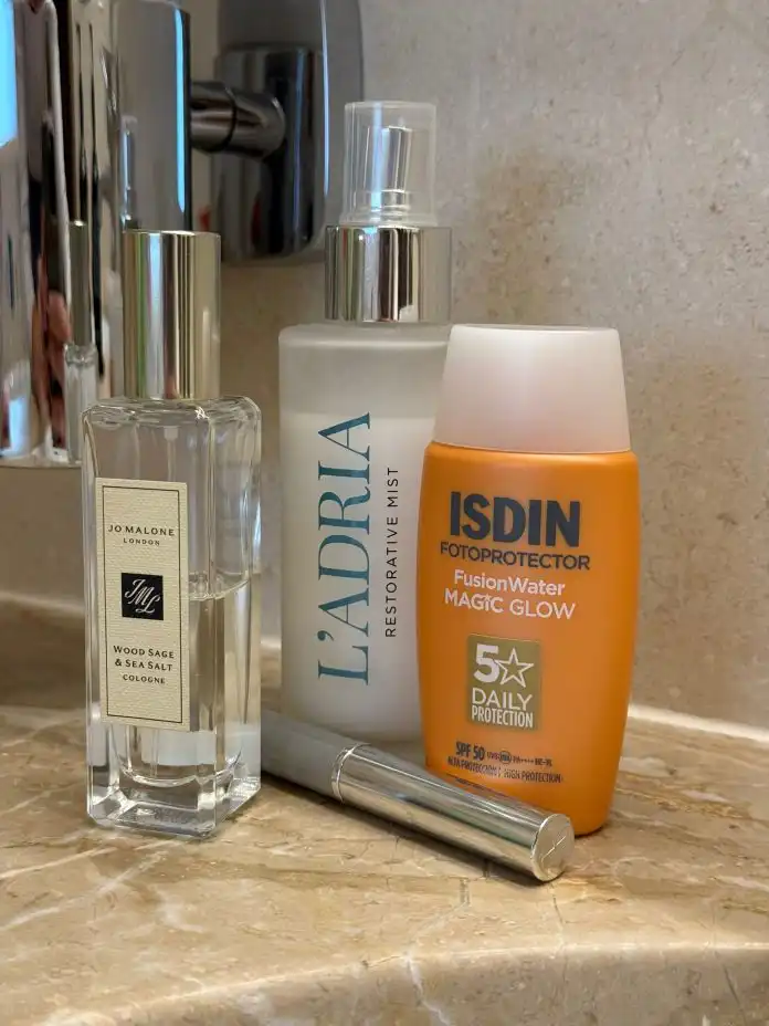 Beauty strana našeg putovanja na Lošinj, ove smo proizvode nosile sa sobom. Beauty strana našeg putovanja na Lošinj, ove smo proizvode nosile sa sobom.