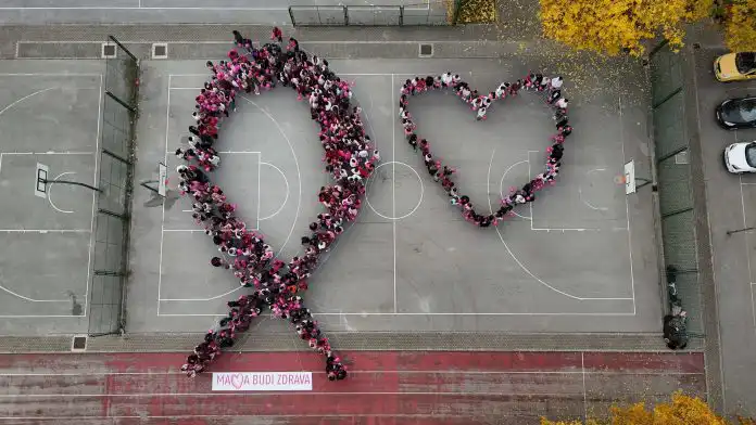 „Mama, budi zdrava!” najljepša poruka, bitna poruka. „Mama, budi zdrava!” najljepša poruka, bitna poruka.