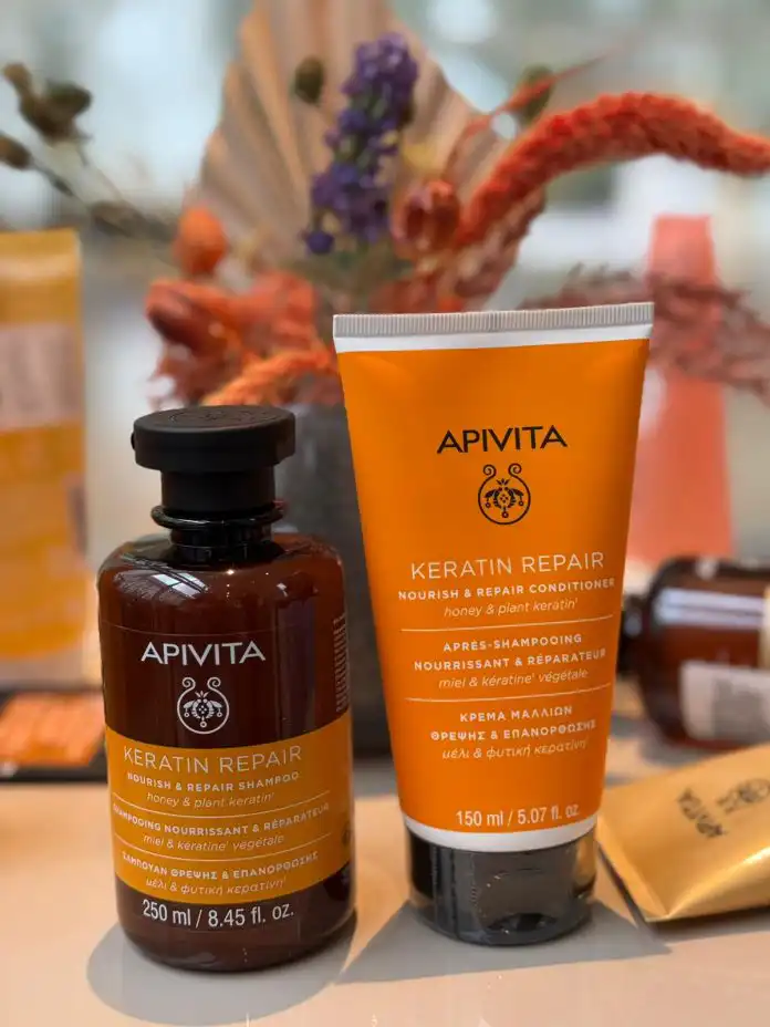 Kosa vam je jako suha i oštećena? Apivita ima sjajnu liniju. Kosa vam je jako suha i oštećena? Apivita ima sjajnu liniju.