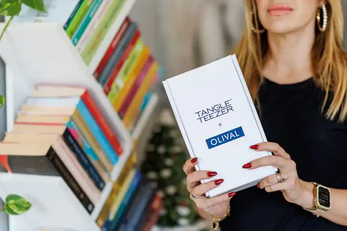 Duo koji kosi treba – Olival i Tangle Teezer četka. Duo koji kosi treba – Olival i Tangle Teezer četka.