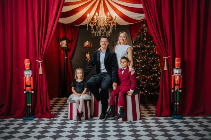 Slađana i Filip Gržinčić kreirali su bajku nadahnutu filmom “The Greatest Showman”. Slađana i Filip Gržinčić kreirali su bajku nadahnutu filmom “The Greatest Showman”.