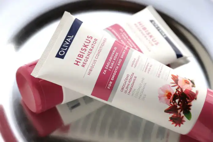 Volite osjećaj zaglađene kose? Olival ima novu Hibiskus liniju. Volite osjećaj zaglađene kose? Olival ima novu Hibiskus liniju.